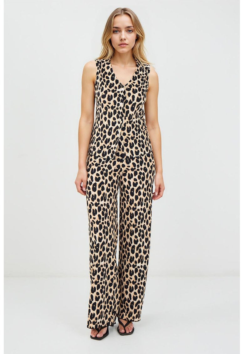 Pantaloni cu animal print si croiala ampla