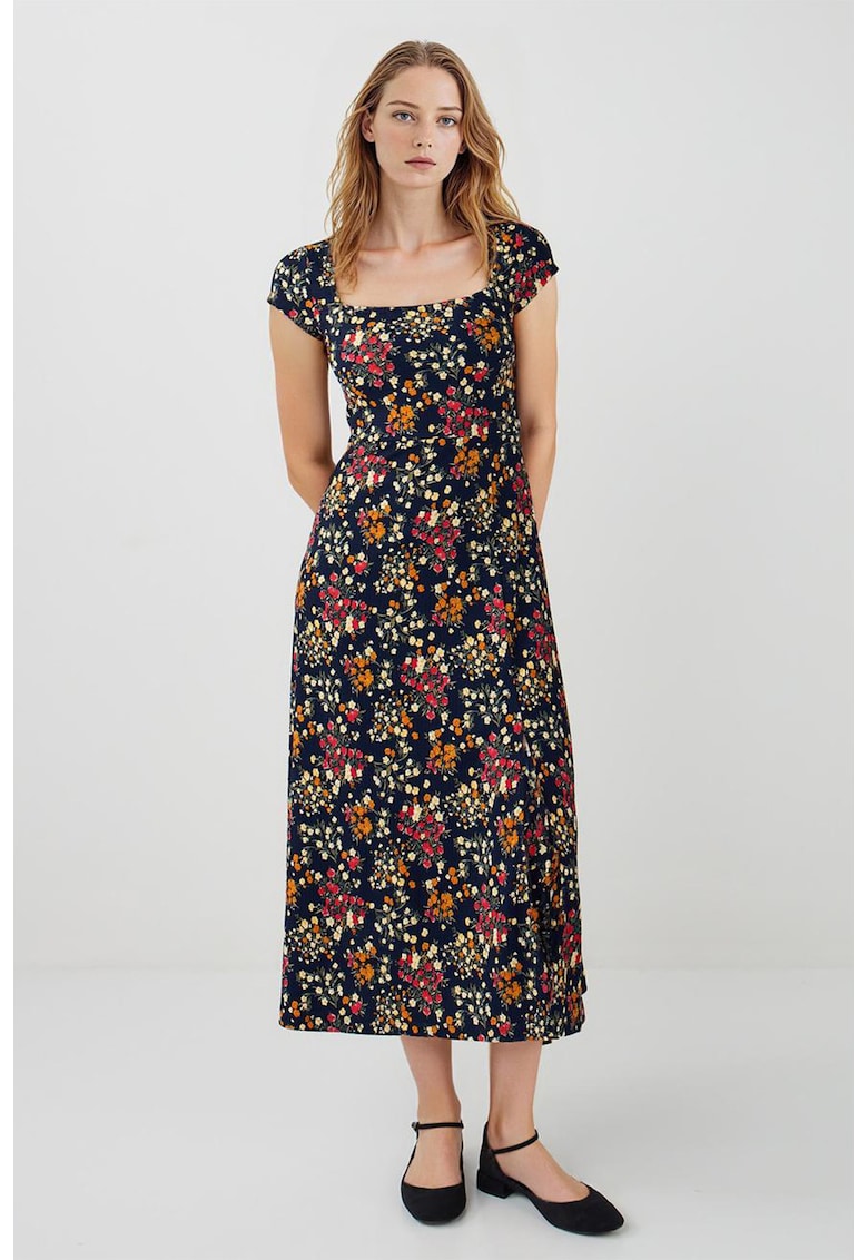 Rochie cu croiala in A si slit frontal