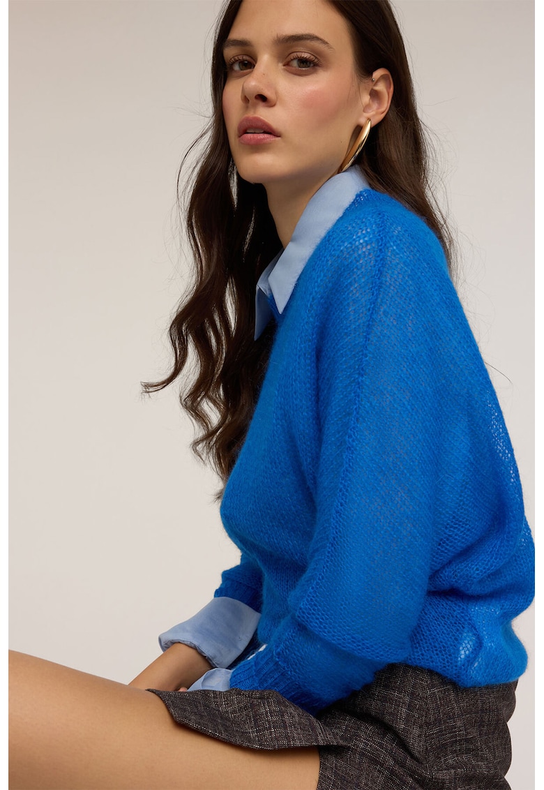 Pulover din amestec de mohair cu decolteu barcuta