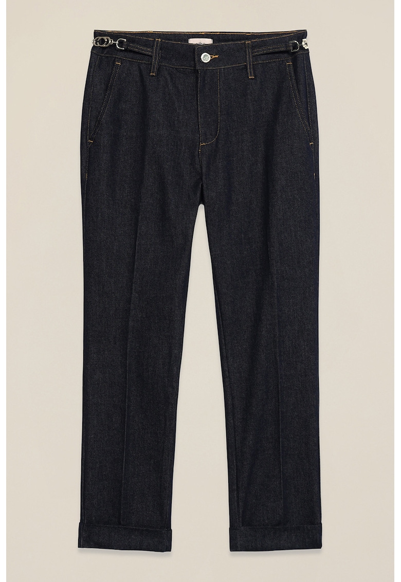 Blugi cu croiala dreapta si detaliu cu pensa