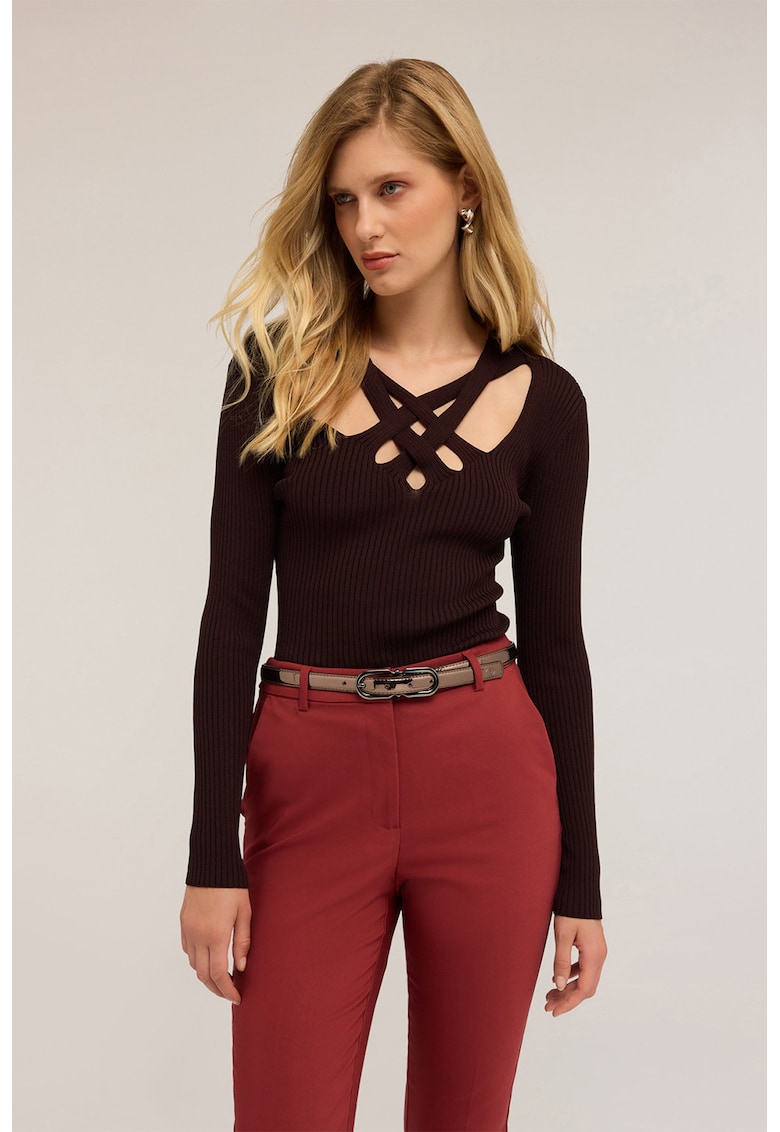 Bluza striata slim-fit cu decolteu incrucisat