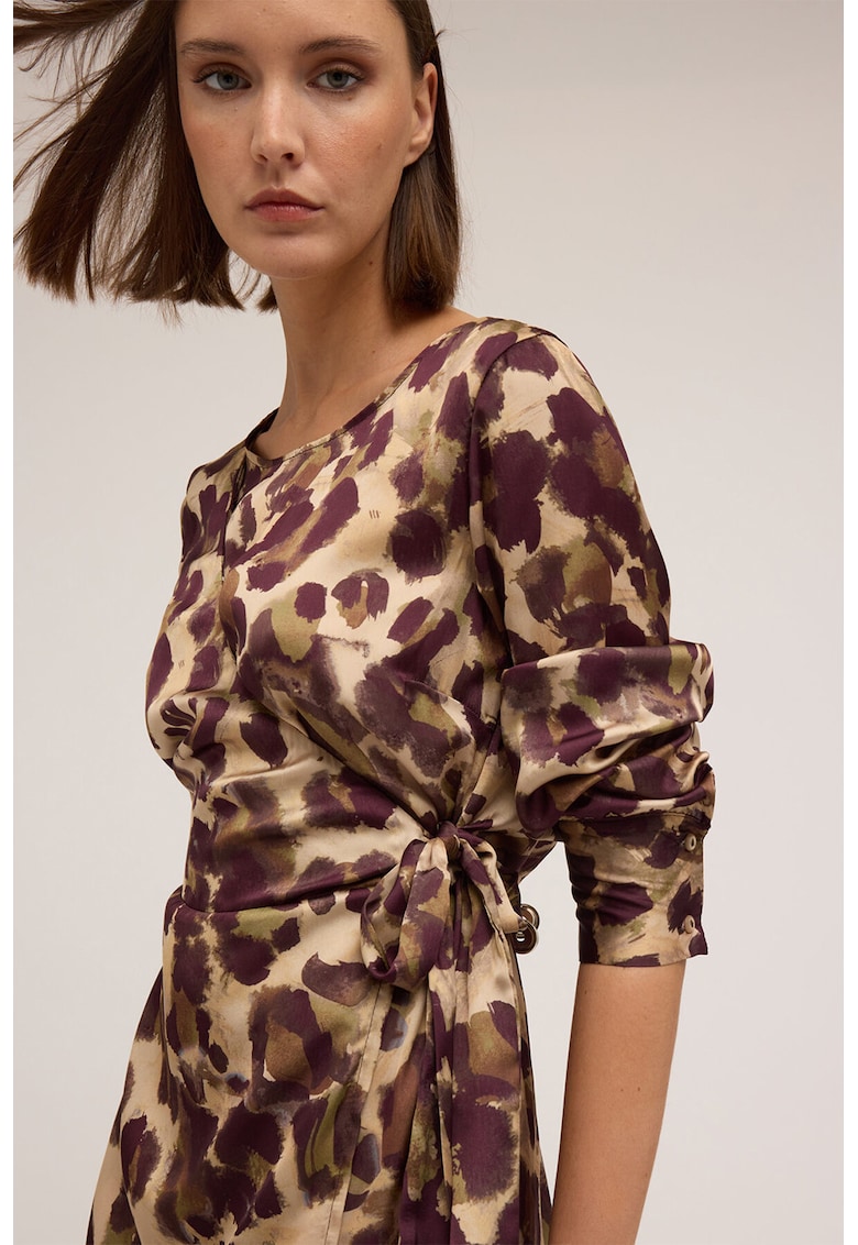 Rochie petrecuta cu animal print