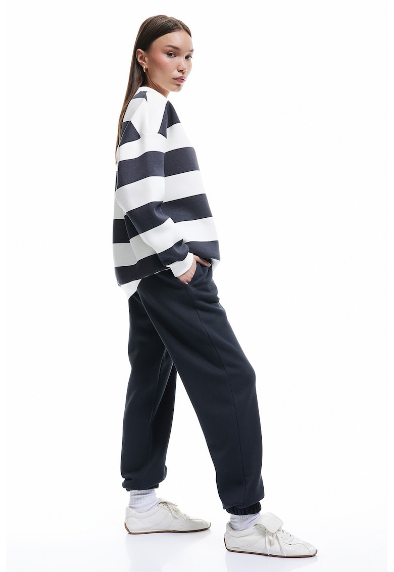 Pantaloni uni de trening cu talie ajustabila