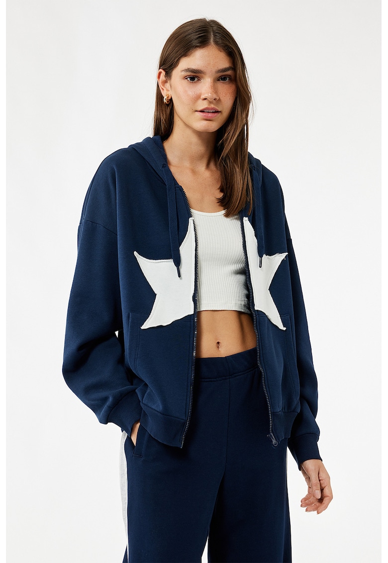 Hanorac supradimensionat cu aplicatie cu stea