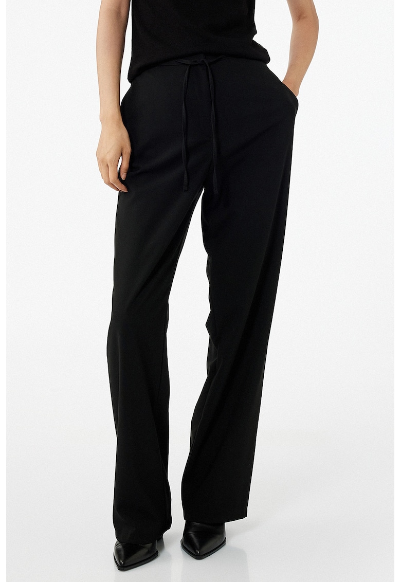 Pantaloni drepti cu snur