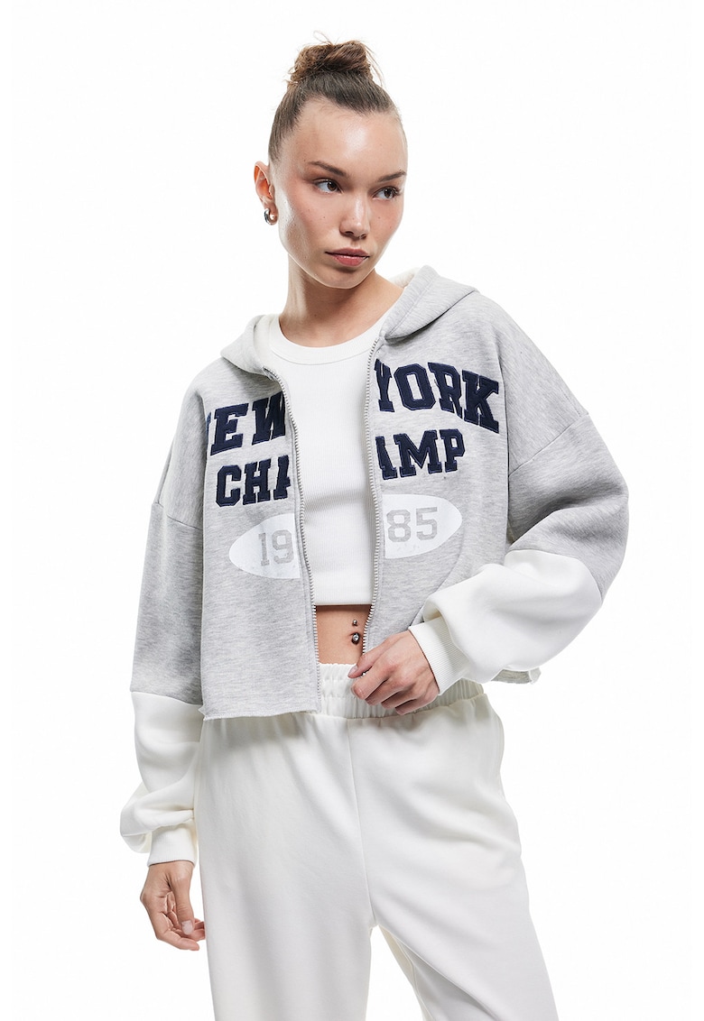 Hanorac cu broderie si fermoar