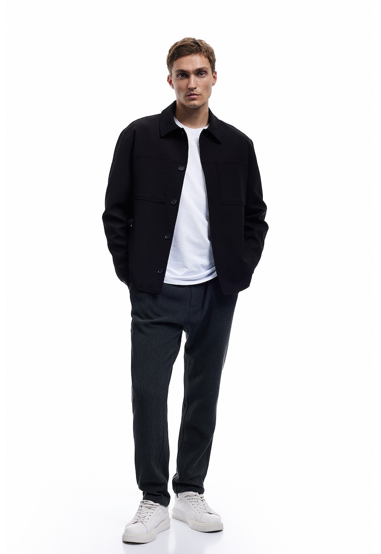 Pantaloni chino striati cu model uni Pantaloni chino striati cu model uni