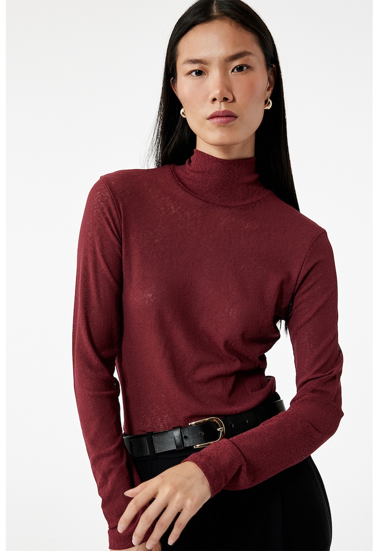 Bluza cu guler inalt