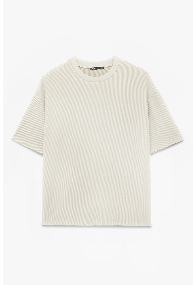 Tricou striat cu decolteu la baza gatului