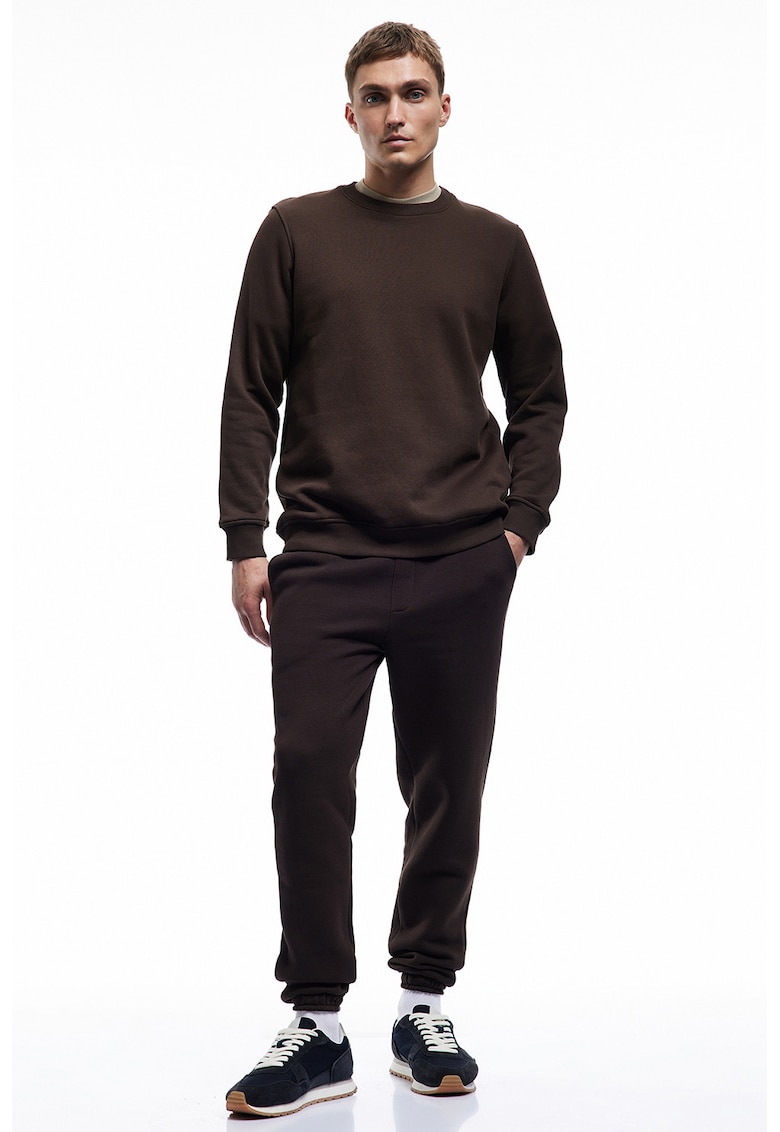 Pantaloni de trening conici cu terminatii elastice