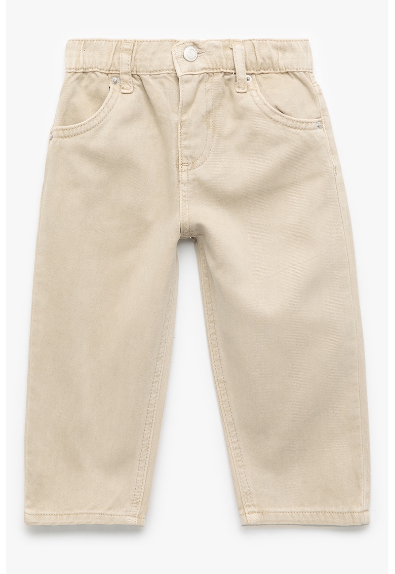 Blugi cu buzunare si anouri pentru curea
