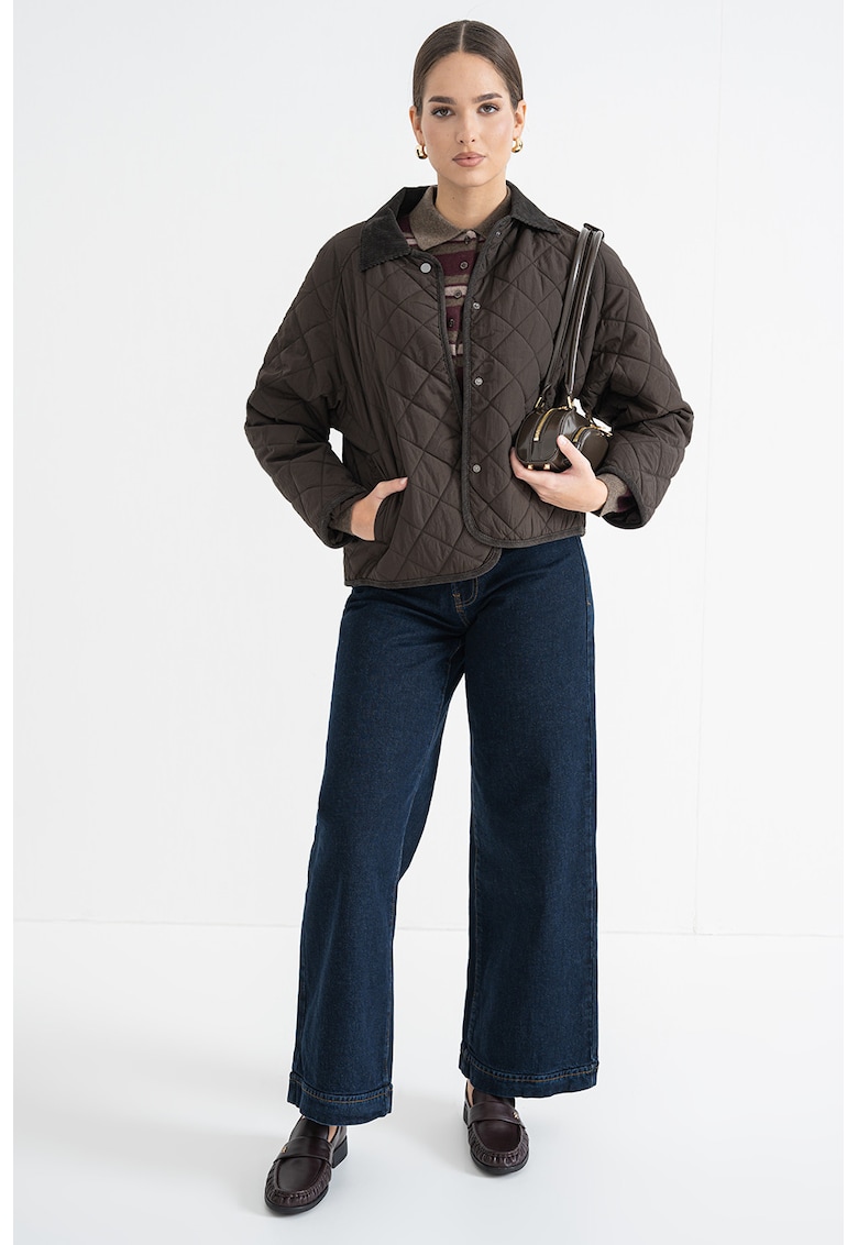 Jacheta usoara cu guler ascutit