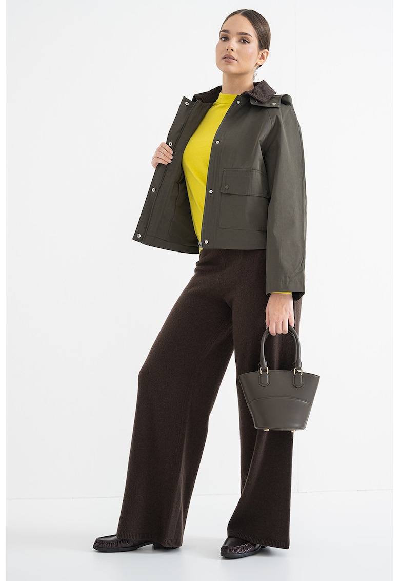 Jacheta usoara cu gluga si buzunare