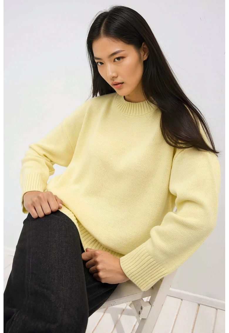 Pulover dama  guler rotund - confortabil - galben - tricot