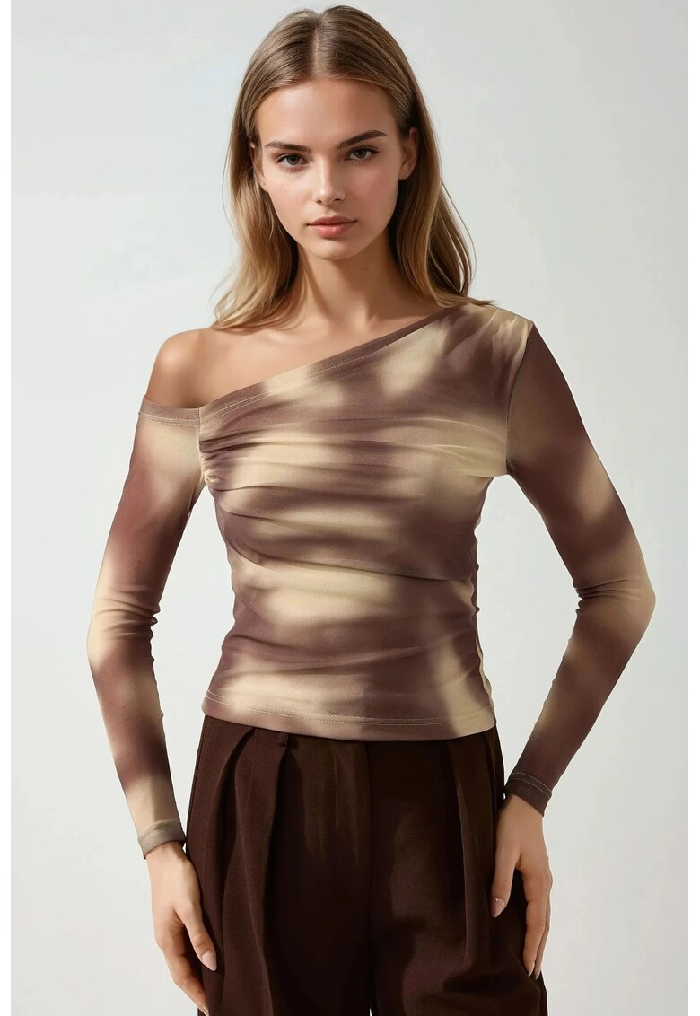 Bluza dama - decolteu asimetric - poliester/elastan - maro/bej