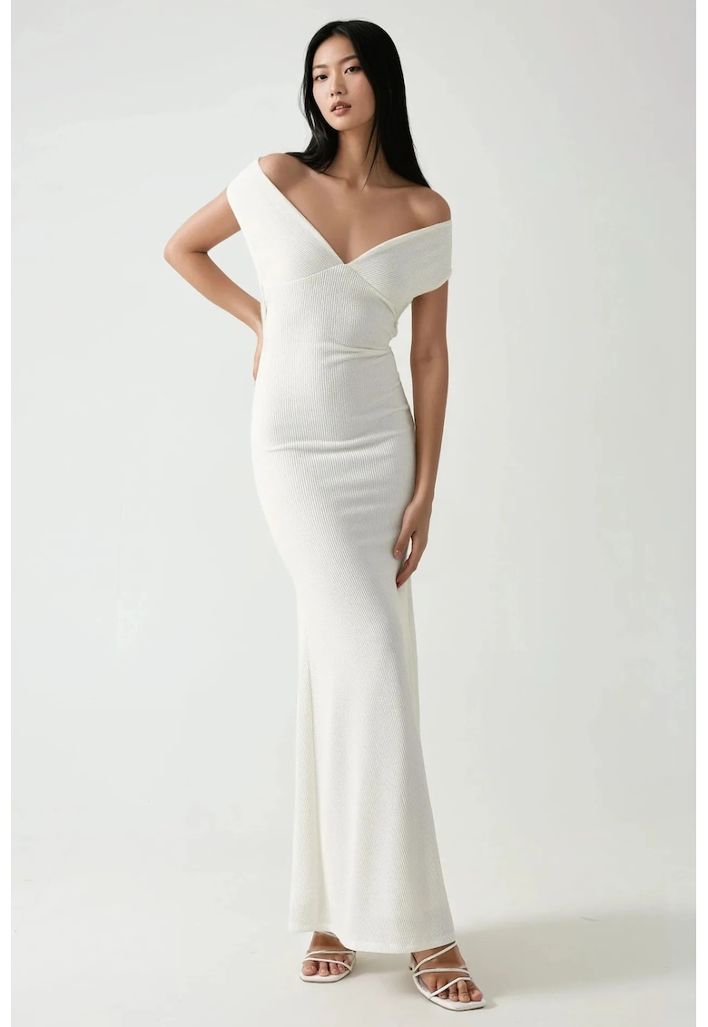 Rochie maxi -  guler in forma de inima - design texturat - alb