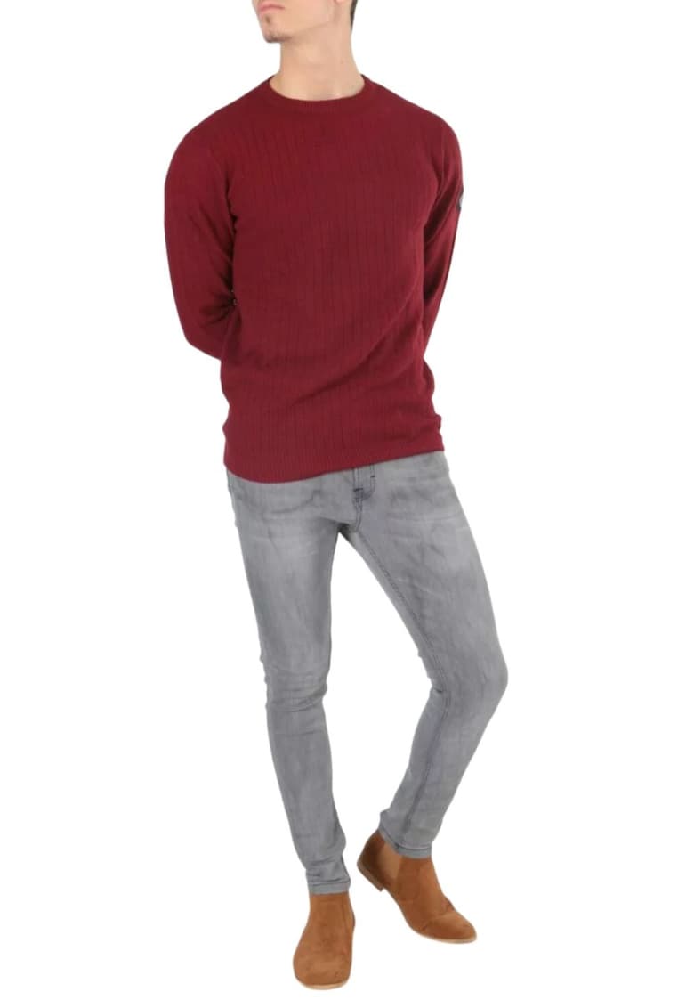 Pulover cu model uni si decolteu la baza gatului - Pulover cu model uni si decolteu la baza gatului -