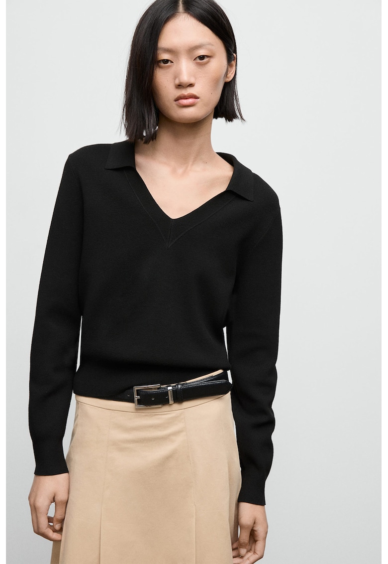 Pulover tricotat fin cu decolteu in V - Negru