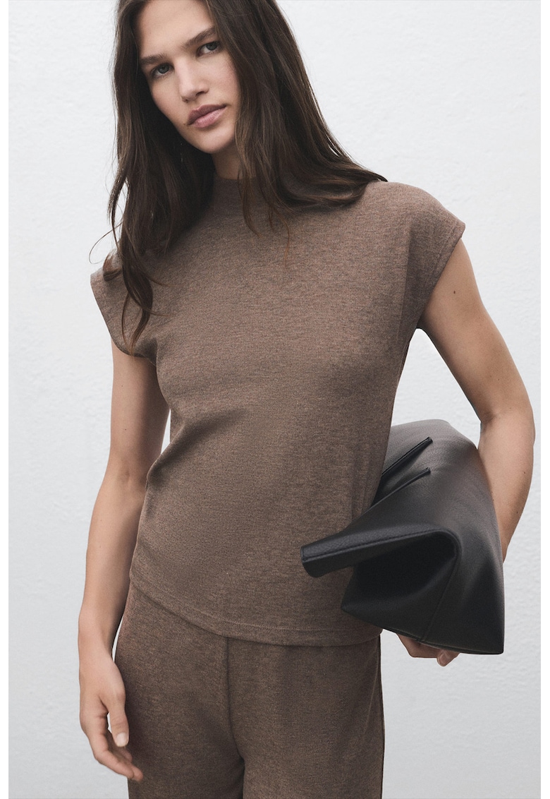 Tricou cu guler scurt