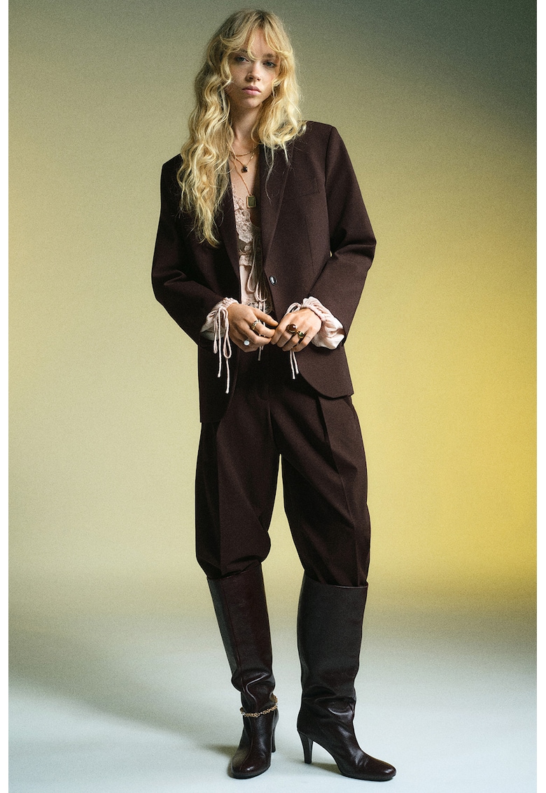 Pantaloni regular fit cu talie medie - Maro inchis