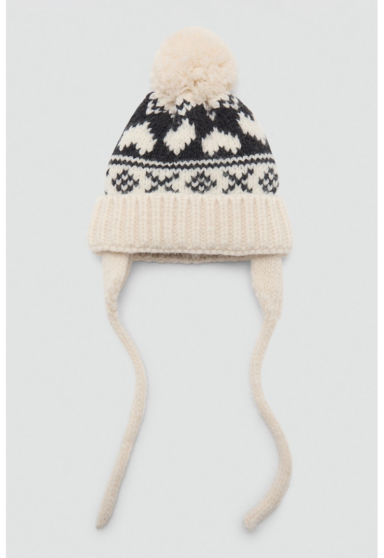 Caciula cu model si ciucure