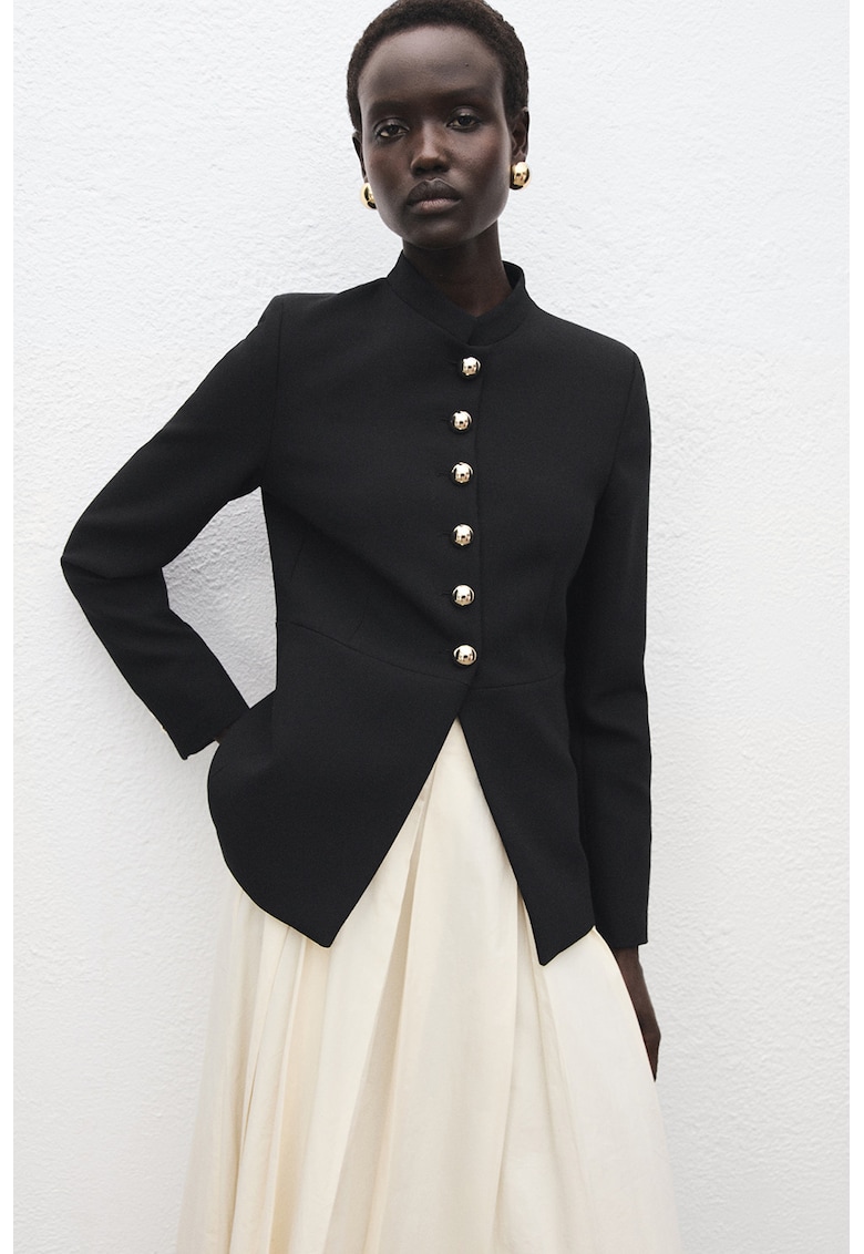 Jacheta cu model uni si nasturi