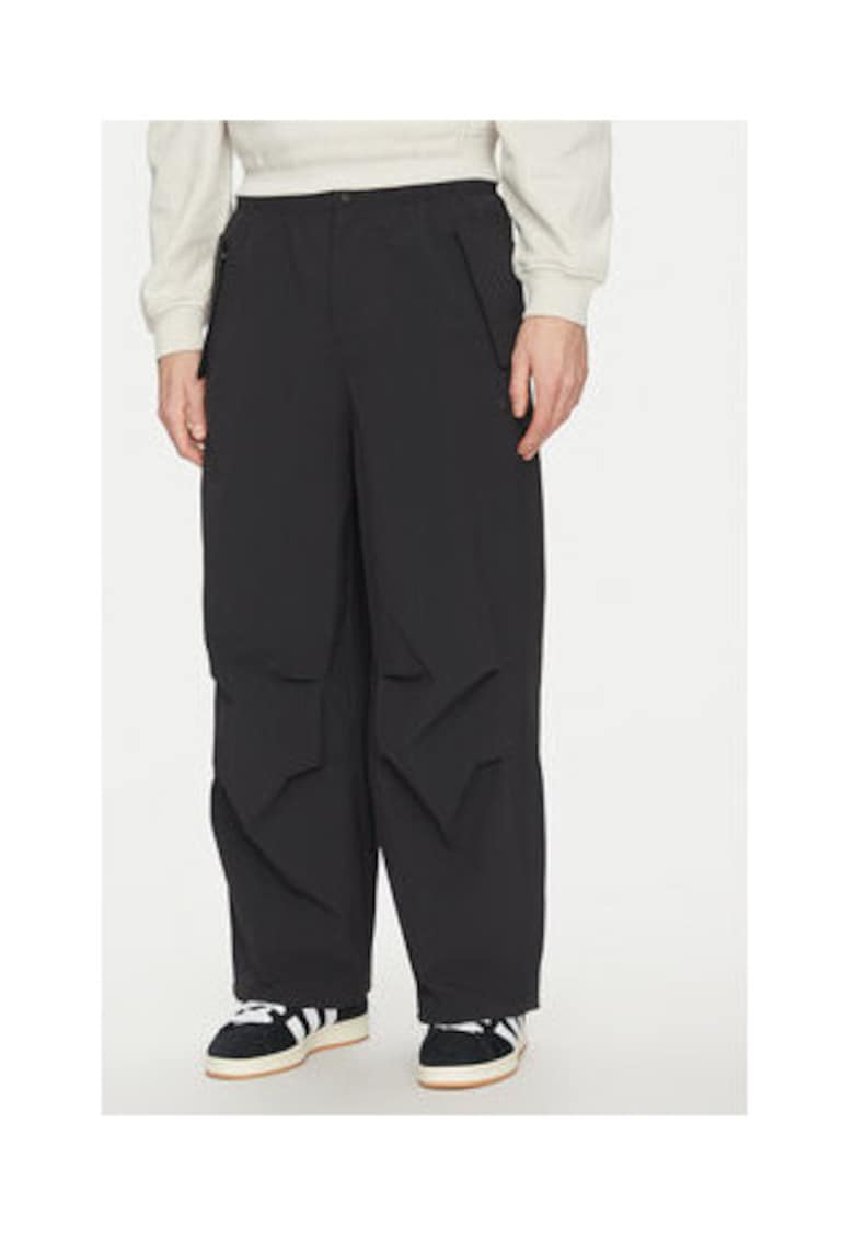 Pantaloni cu croiala ampla