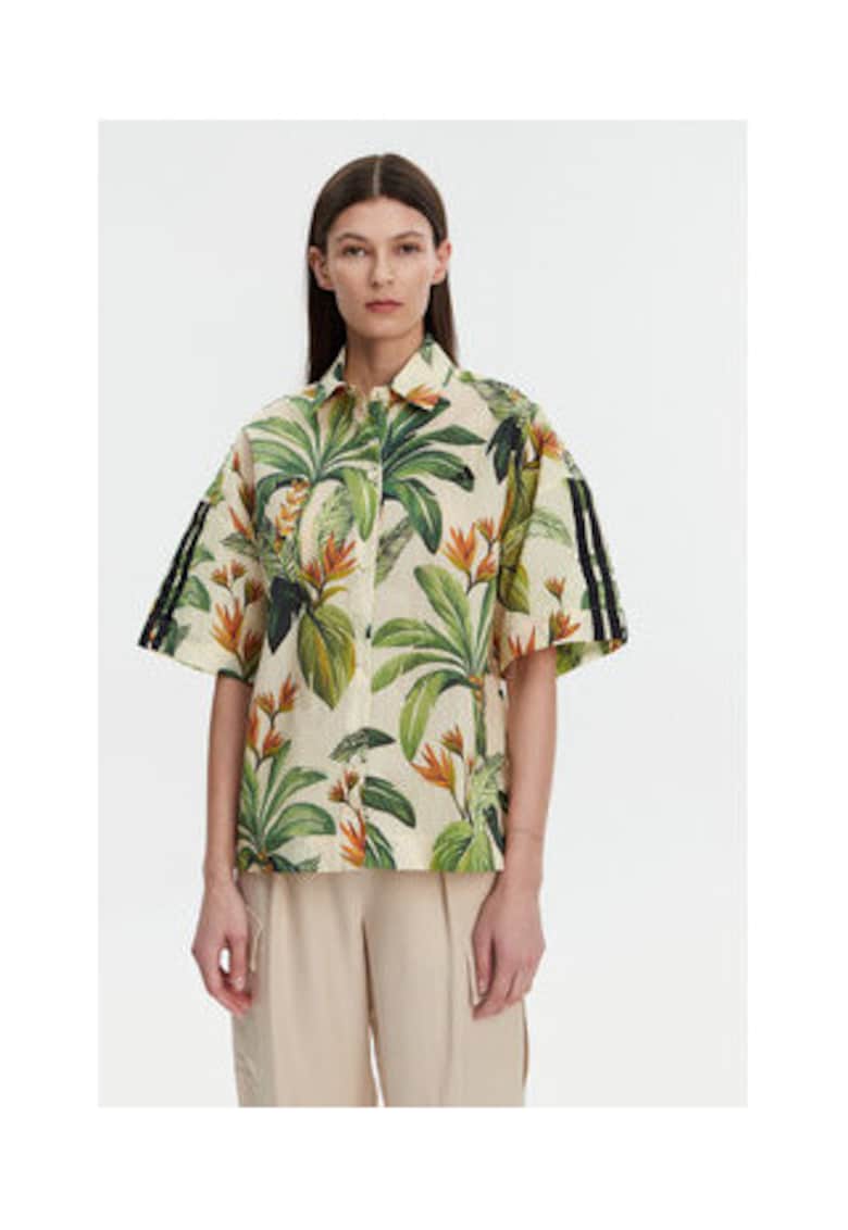 Camasa lejera cu cu maneca scurta si imprimeu floral