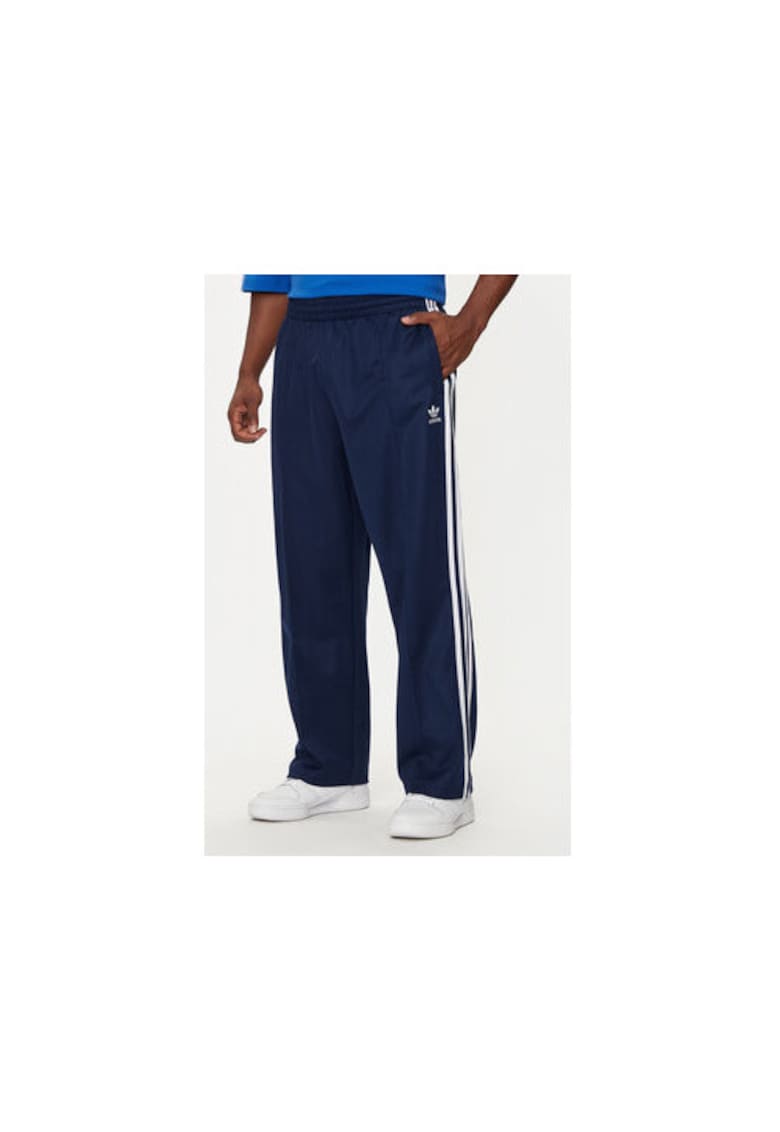 Pantaloni de trening drepti cu buzunare laterale