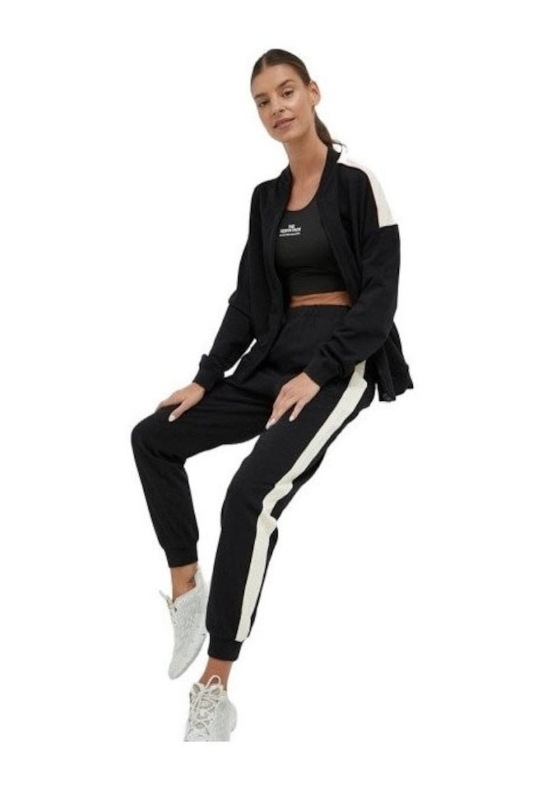 Trening din bumbac cu detalii contrastante