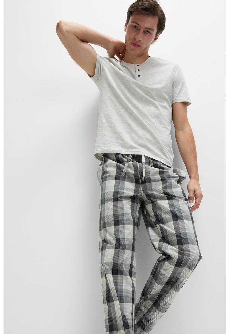 Pijama cu pantaloni in carouri