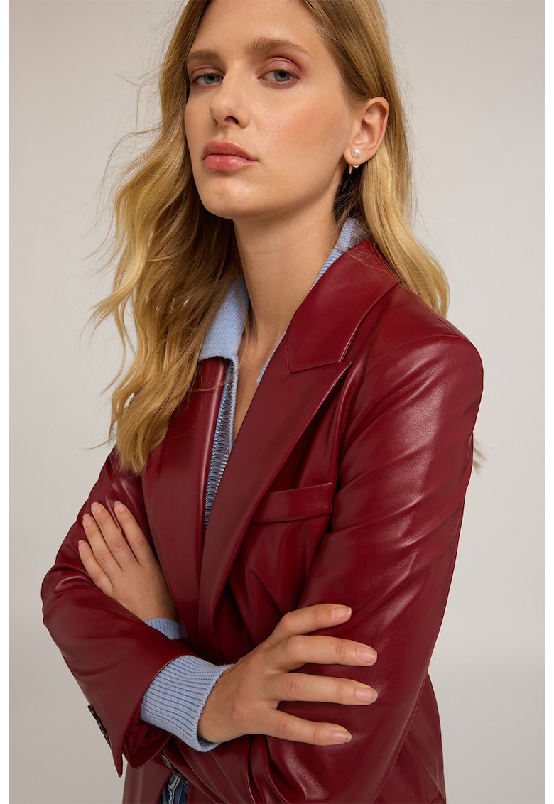 Sacou din piele ecologica cu revere ascutite