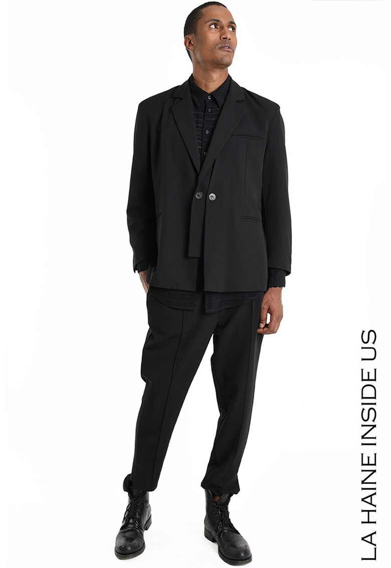 Sacou regular fit cu inchidere la un singur rand de nasturi - Negru