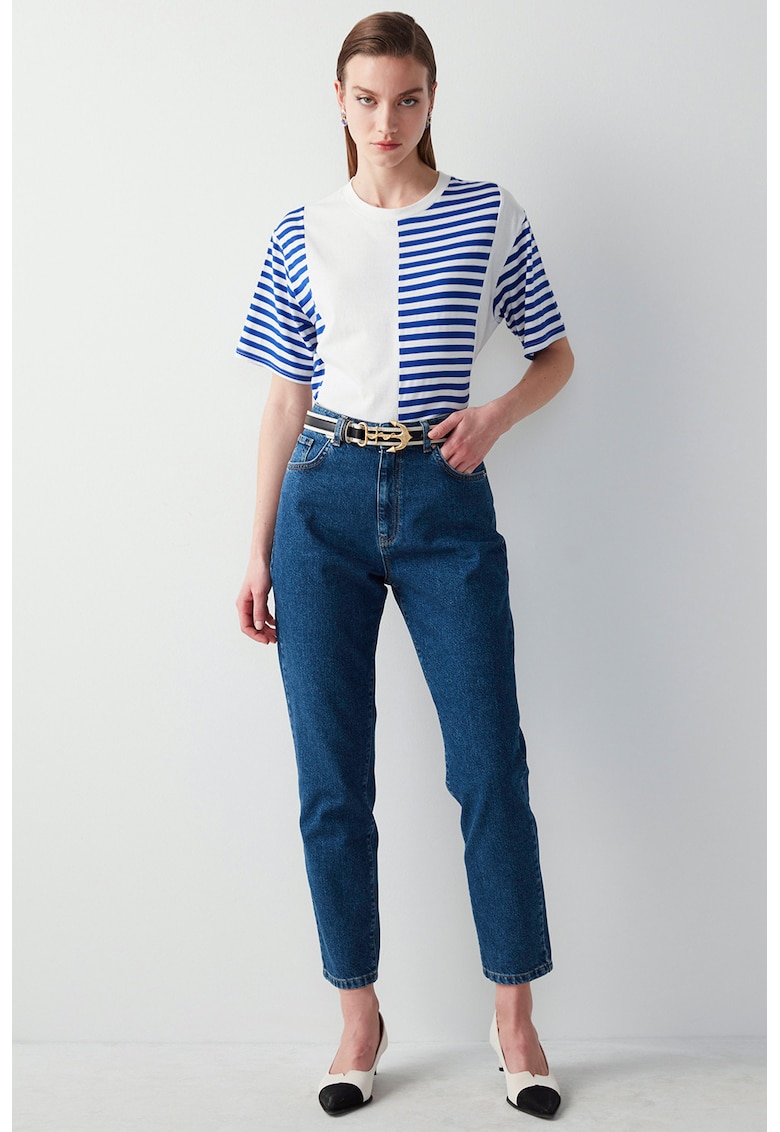 Blugi conici crop cu talie inalta