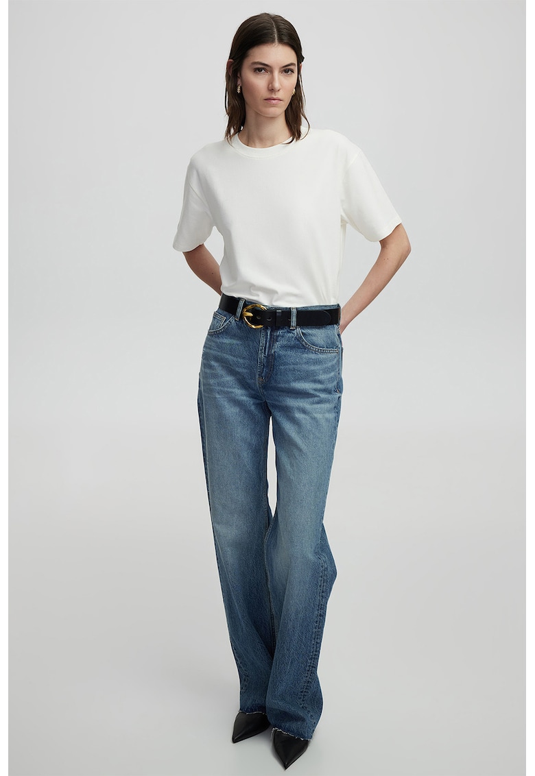 Blugi cu aspect decolorat si talie inalta