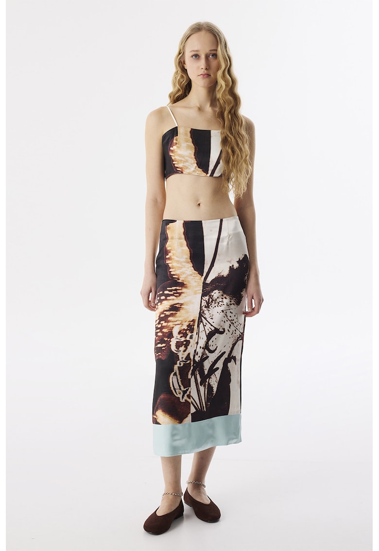 Fusta cu imprimeu si slit pe spate