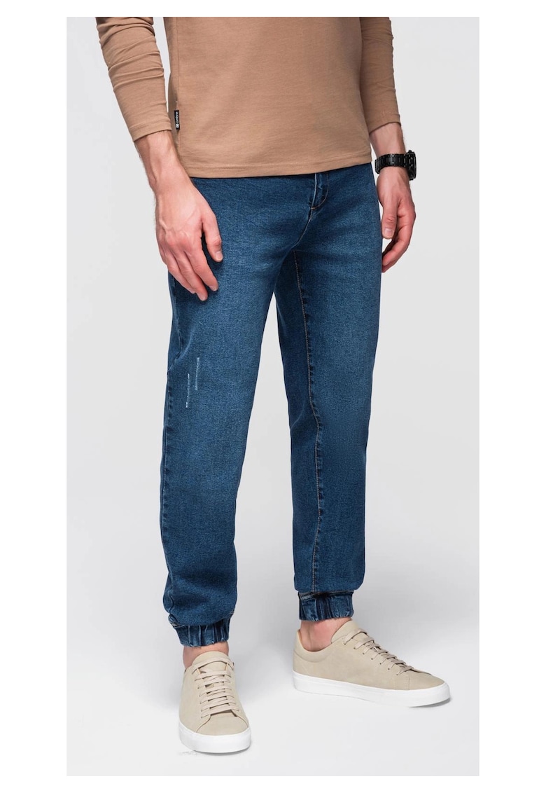 Blugi conici cu talie medie