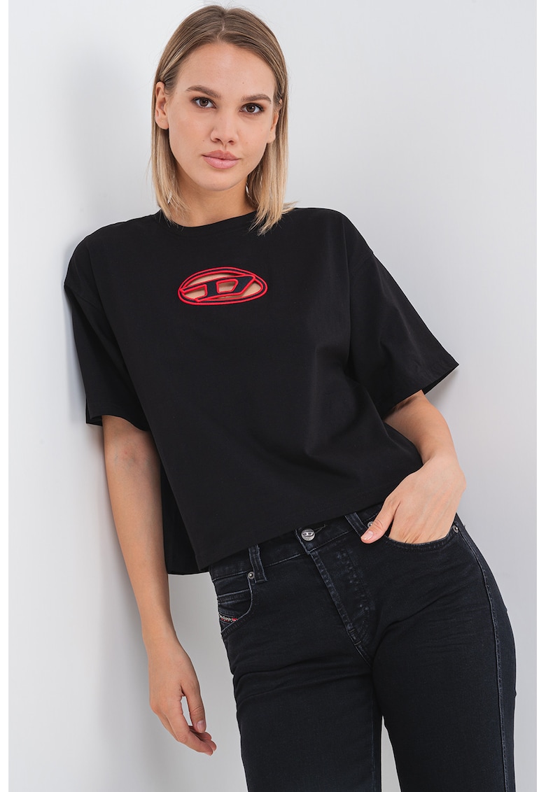 Tricou crop cu decupaj logo