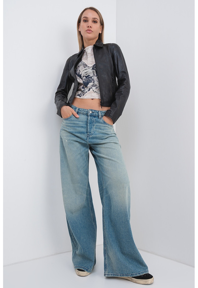 Jacheta slim fit de piele cu terminatie rotunjita