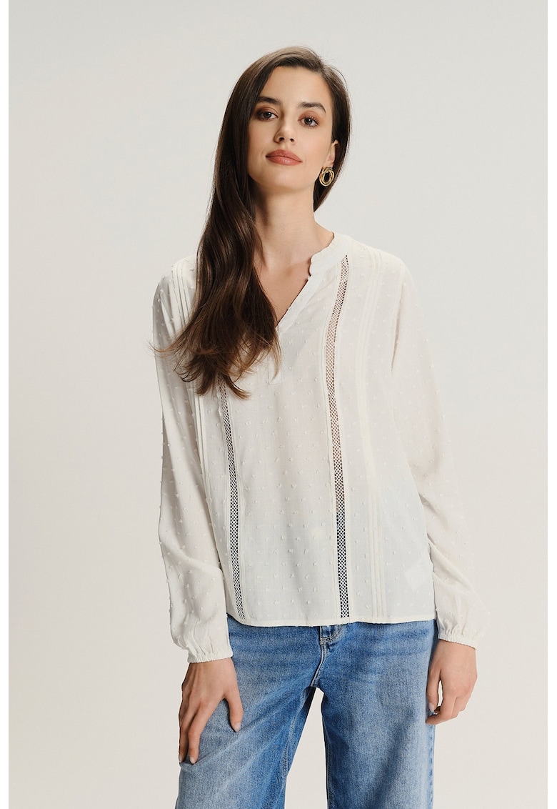 Bluza-tuica cu insertii crosetate