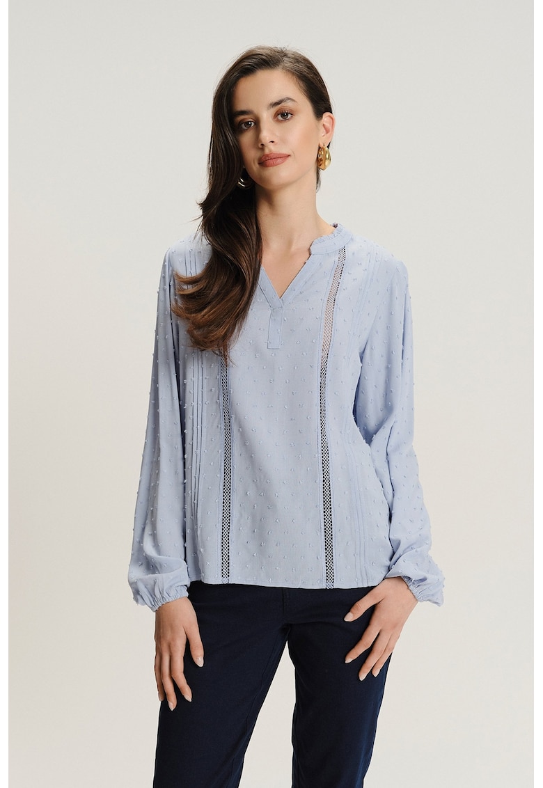 Bluza-tuica cu insertii crosetate