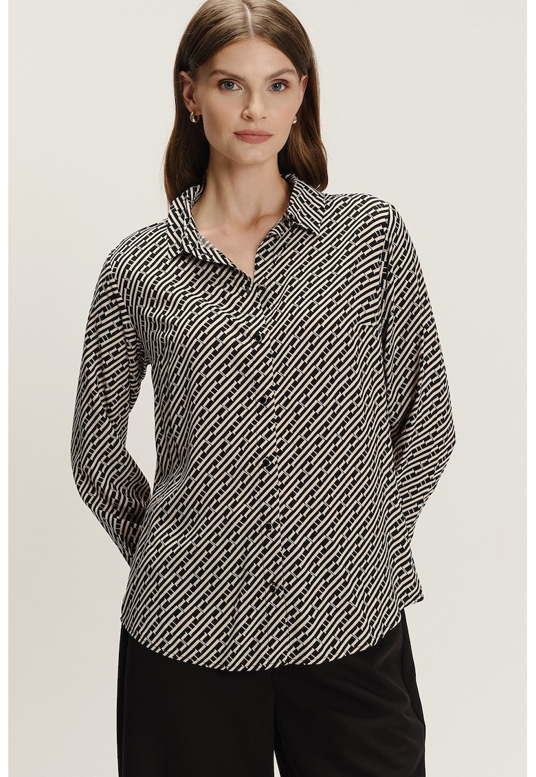 Camasa vaporoasa cu model