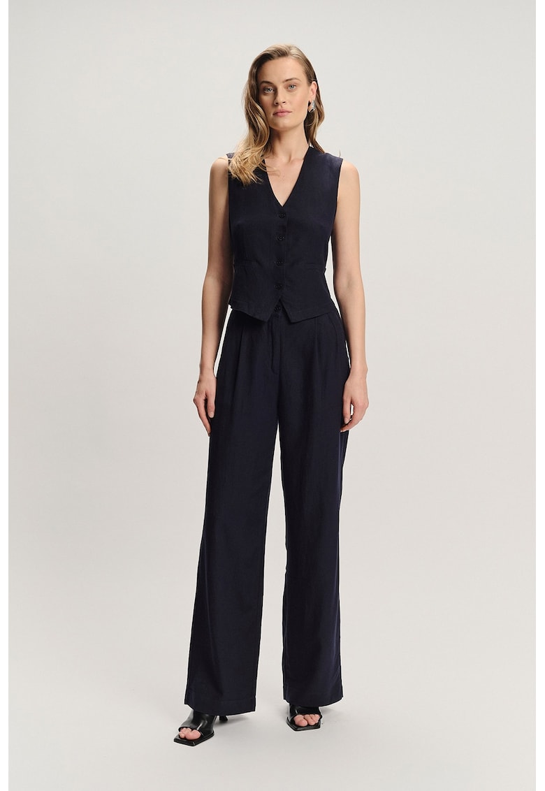 Vesta din amestec de in cu partea din spate ajustabila