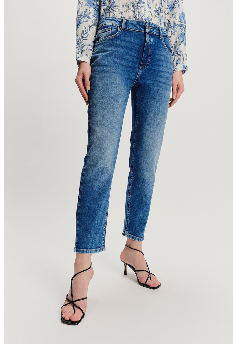 Blugi slim-fit din amestec de modal cu talie medie