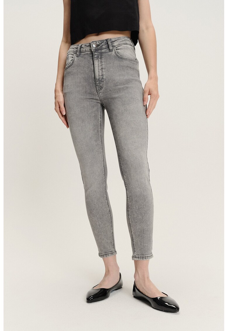 Blugi crop din denim - Gri melange