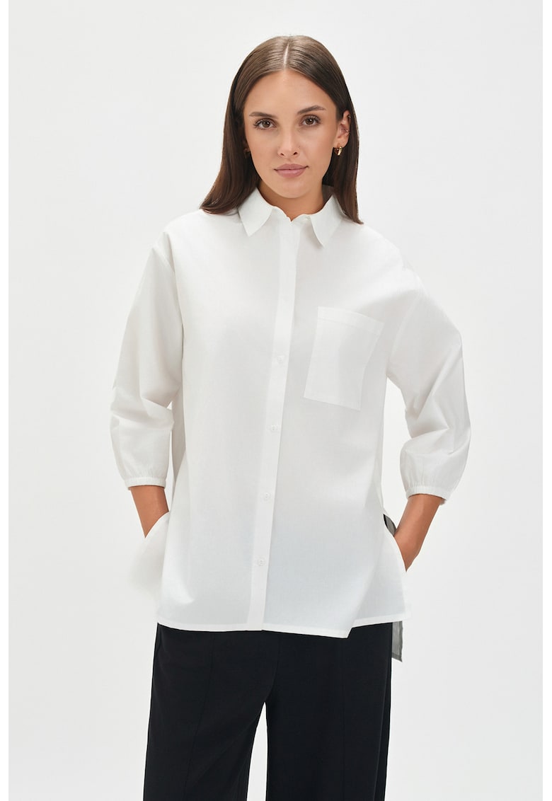 Camasa lejera cu decolteu in V