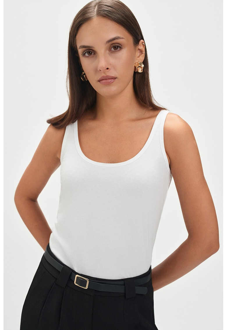Top uni cu decolteu rotund - Alb