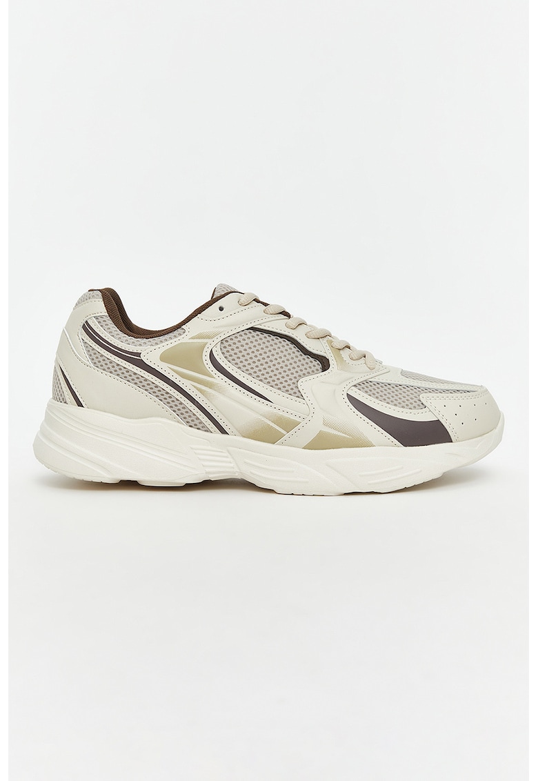 Pantofi sport cu garnituri din plasa