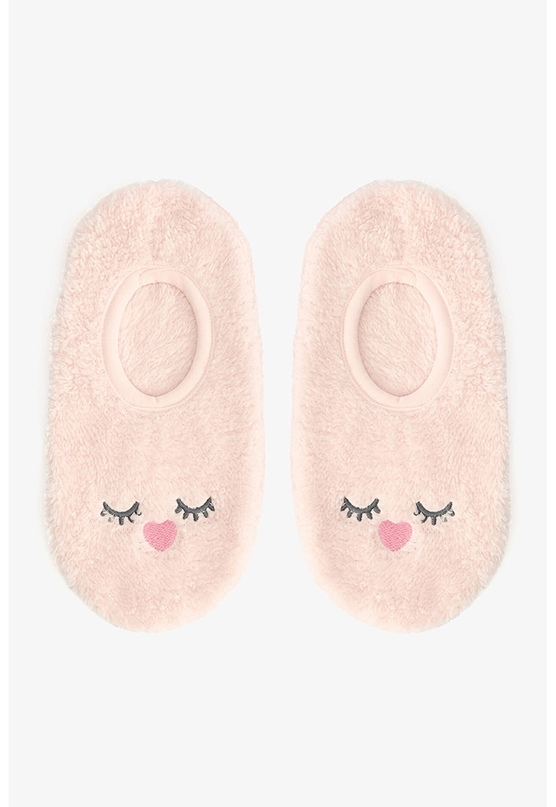 Cizme de casa pufoase cu aplicatie discreta cu inima