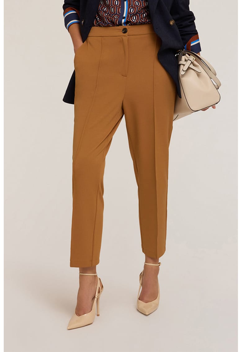 Pantaloni crop cu croiala conica si detalii cu pensa